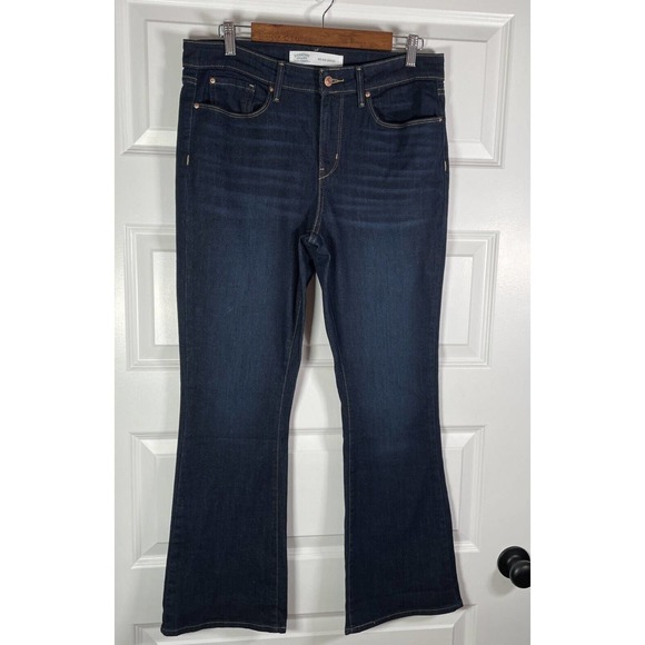 Signature Levi Strauss Mid Rise Bootcut 12 Short W31 L30 Blue Denim Jeans NWOT - Picture 2 of 9